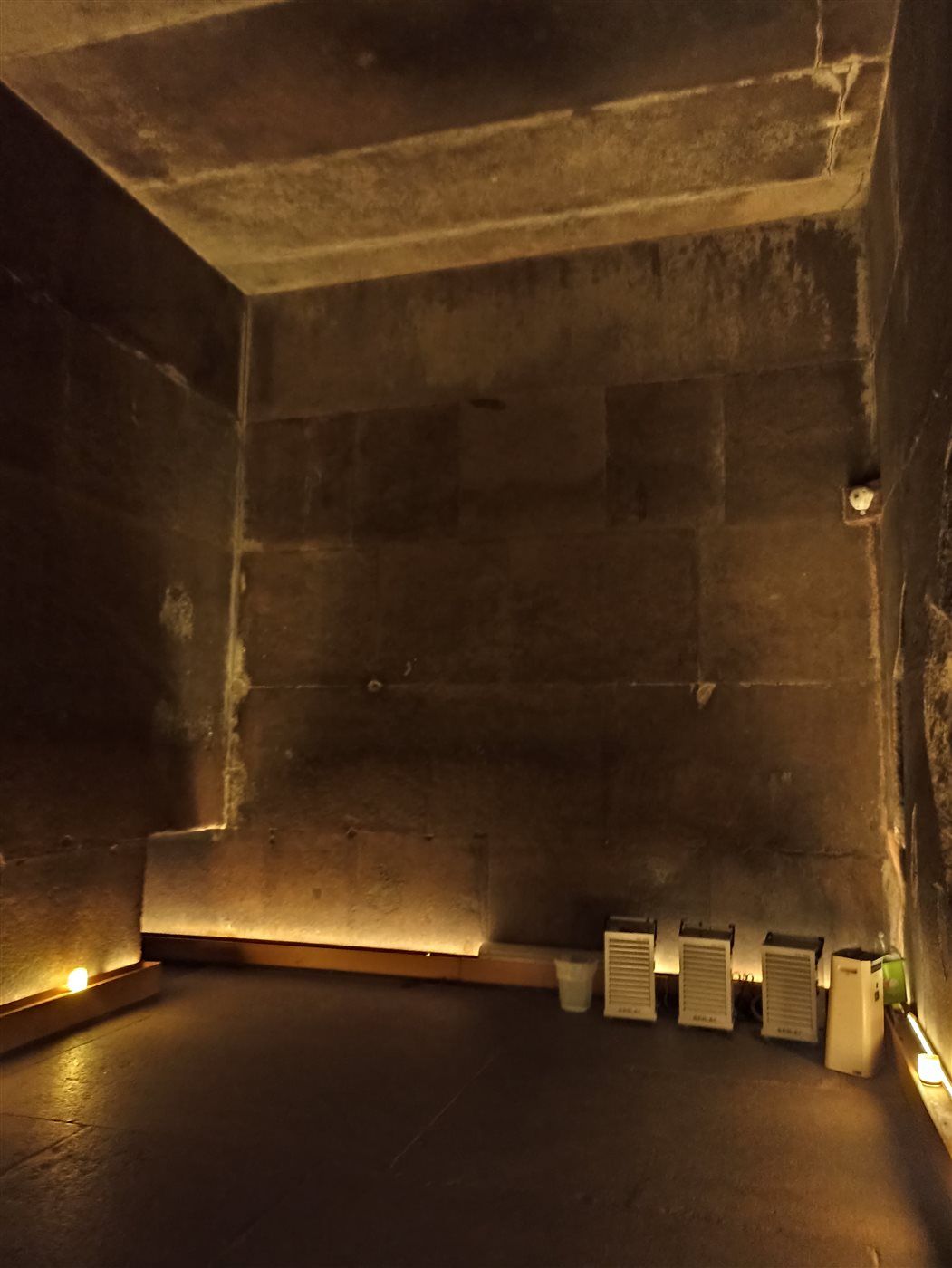 عبقرية التصميم القديم..تحديث نظام الإضاءة الداخلية في أهرامات الجيزة - الخليج الان