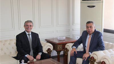 مصلحة الجمارك: نعمل على تحسين الأداء الجمركي لتقليل زمن وتكلفة الإفراج فى إطار رؤية الحكومة لتيسير حركة التجارة - الخليج الان