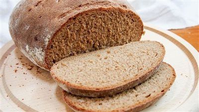 خبز الشعير..هل يعود بقوة كبديل صحي للخبز الأبيض؟ - الخليج الان