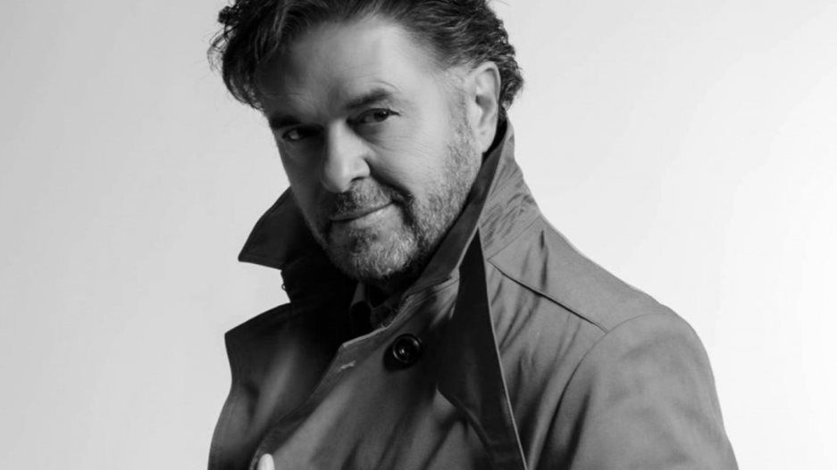 راغب علامة يرد على قرار وقفه عن الغناء في مصر: القبلة مكنتش في فمي.. ومستعد للتحقيق - الخليج الان