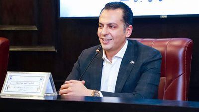 الناجح يرفع إيده.. «مستقبل وطن» يكرم أوائل الثانوية العامة بـ100 ألف جنيه لكل طالب - الخليج الان