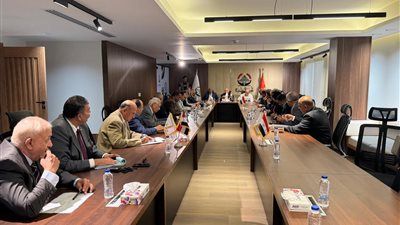 “المجالس المحلية” بحزب الجبهة الوطنية يبحث سبل دعم مرشحي القائمة والفردي استعدادًا للاستحقاق الانتخابي - الخليج الان