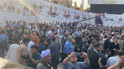 بحضور الآلاف.."الجبهة الوطنية" ينظم مؤتمراً جماهيرياً حاشداً لدعم مرشحيه في انتخابات الشيوخ بالجيزة«صور وفيديو» - الخليج الان