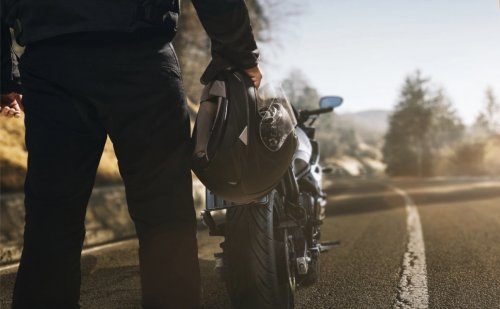 ابتداءً من اليوم.. المرور السعودي يبدأ تنفيذ لائحة جديدة تشمل أخطر 8 مخالفات يرتكبها قائدو الدراجات النارية دون علمهم!