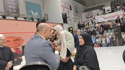 مؤتمر المنوفية الجماهيري.. "الجبهة الوطنية" يُكرم الطالبة أسماء من ذوي الهمم لحصولها على 90٪ بالثانوية العامة - الخليج الان
