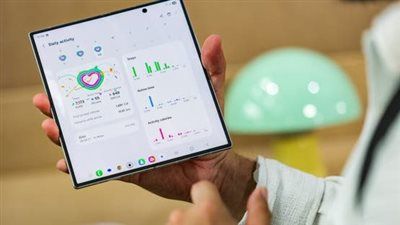 Galaxy Z Fold7 لا ينفتح بالكامل.. هل يعيد سامسونج إلى مربع التحديات؟ - الخليج الان