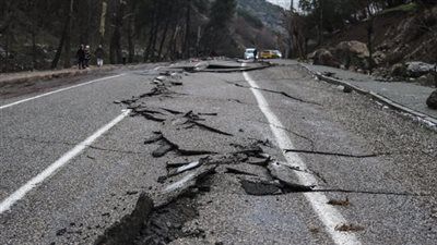 عاجل|زلزال بقوة 5.9 درجة يضرب إندونيسيا - الخليج الان