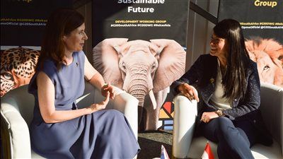 وزيرة التخطيط تبحث مع وزيرة التنمية الدولية البريطانية مستقبل العلاقات الاقتصادية والتجارية والاستثمارية بين البلدين - الخليج الان