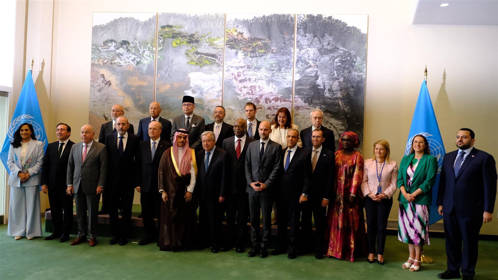 وزير الخارجية: يجب إنهاء الاحتلال الإسرائيلي للأراضي العربية وتنفيذ حل الدولتين - الخليج الان