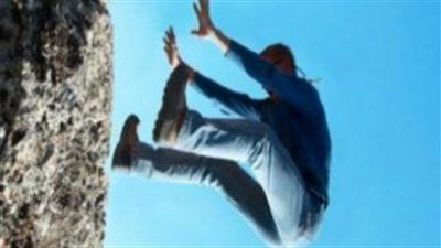 مصرع سائق سقط من الطابق الثالث في سوهاج - الخليج الان