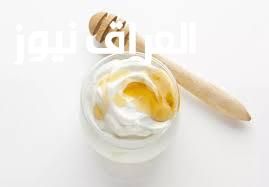 وشك هيشربها.. طريقة عمل ماسك الزبادي والعسل للوجه هتخليه ناعم ونضيف ومنور