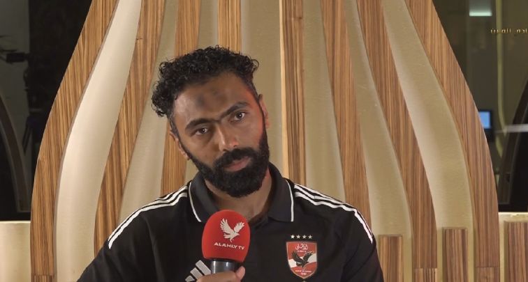 حسين الشحات: لا أحزن من انتقادات الجمهور إلا إذا طالت عائلتي.. ومواجهة الزمالك في نهائي القرن الأغلى في مسيرتي - الخليج الان