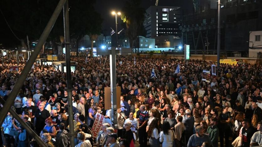 رئيس القائمة العربية الموحدة بالكنيست لـ«تليجراف الخليج»: ليس لنا علاقة بدعوات التظاهر ضد مصر في تل أبيب.. ومصر قدمت تضحيات لخدمة القضية الفلسطينية - الخليج الان