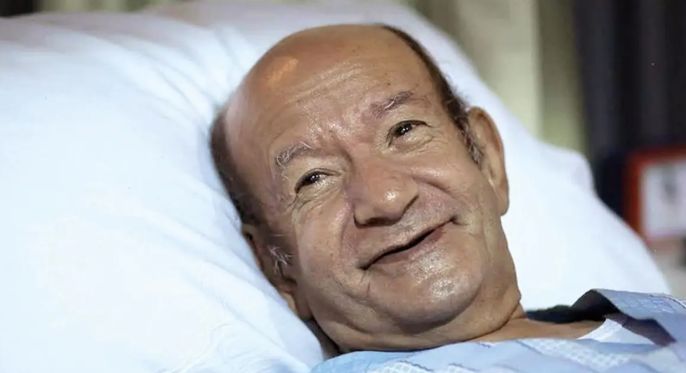 بعد نقله للمستشفى مجددا.. الأب بطرس دانيال يكشف الحالة الصحية لـ لطفي لبيب - الخليج الان