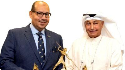 إدريس: احتفال أساطير ألعاب الماء بدخول المسلم قائمة العظماء فخر لكل عربي - الخليج الان