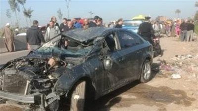 بينهما 3 أطفال.. إصابة 8 أشخاص من أسرة واحدة في حادث سير بشع بالمنيا - الخليج الان