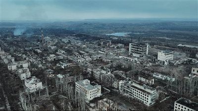 «شريان أوكرانيا العسكري».. ماذا يعني سيطرة روسيا على مدينة تشاسيف يار؟ - الخليج الان