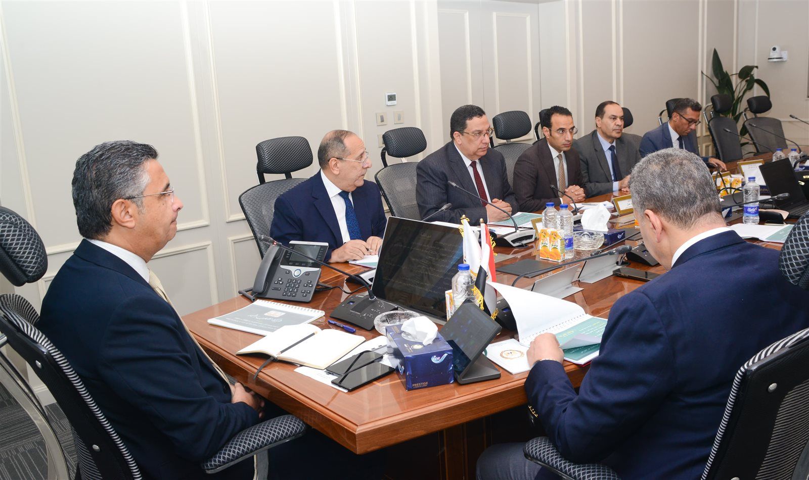 وزير التموين يجتمع مع رؤساء مجالس مضارب رشيد وكفر الشيخ والبحيرة .. تفاصيل - الخليج الان