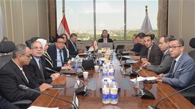 وزير التموين يجتمع مع رؤساء مجالس مضارب رشيد وكفر الشيخ والبحيرة .. تفاصيل - الخليج الان