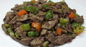 أكلة فلاحين.. طريقة عمل الكبدة بالبصل طرية ومتبّلة