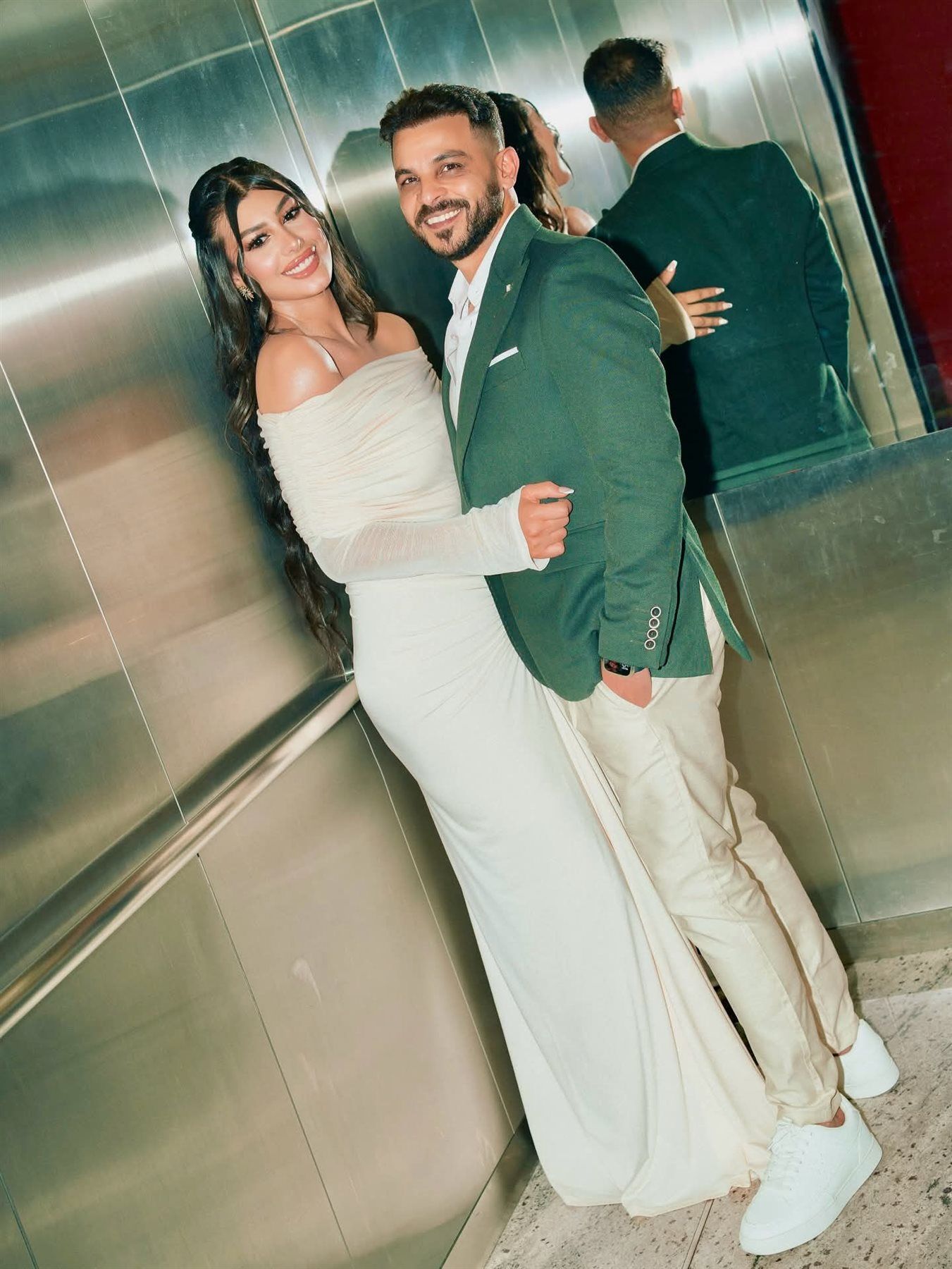 أجمل هدية من ربنا.. محمد رشاد يحتفل بخطوبته: حياتي أحلوت بوجودك - الخليج الان