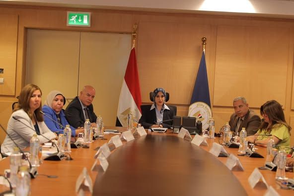 نائب وزير السياحة والآثار تلتقي مع لجنة الثقافة والسياحة والآثار والإعلام بنموذج مُحاكاة مجلس الشيوخ المصري الذي تنفذه وزارة الشباب والرياضة - الخليج الان