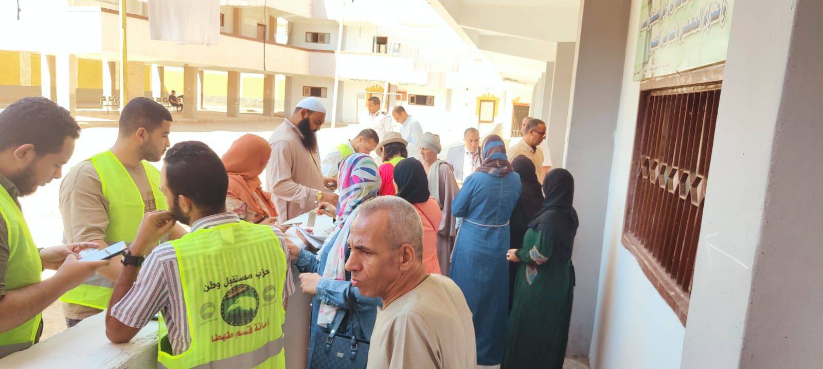 نائب مستقبل وطن مصطفى سالم بانتخابات الشيوخ في مدينة طهطا بسوهاج بمشاركة حشود من المواطنين ..صور - الخليج الان