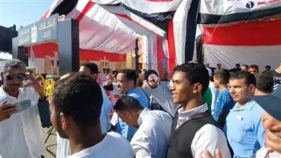 توافد الناخبين بكثافة علي اللجان الانتخابية بالغردقة في اليوم الثاني لانتخابات مجلس الشيوخ - الخليج الان