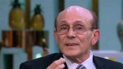 نقل الفنان محمد صبحي إلى العناية المركزة - الخليج الان