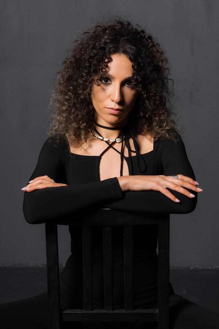 فيلم عايشه للمخرجة سناء العلاوي يعرض في خمس قارات حول العالم - الخليج الان