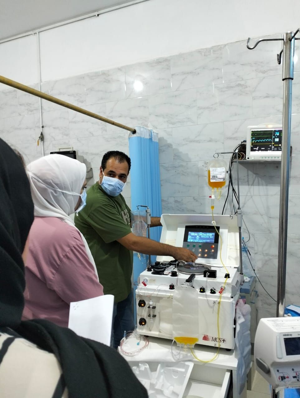 صحة الشرقية تجري أول حالة فصل بلازما لمريض تصلب متعدد بنجاح بمستشفى منيا القمح المركزي - الخليج الان