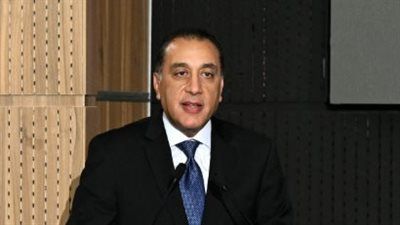 تمهيدًا لدخولها إلى غزة.. مدبولي يكشف عن تحرك آلاف شاحنات المساعدات قرب - الخليج الان