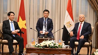 حنفي جبالي يستقبل رئيس فيتنام: علاقات تاريخية ودعوة لتوسيع الاستثمارات - الخليج الان