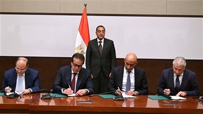 توقيع بروتوكول تعاون لإنشاء خمس مدارس تكنولوجيا متخصصة في صناعة الأدوية - الخليج الان