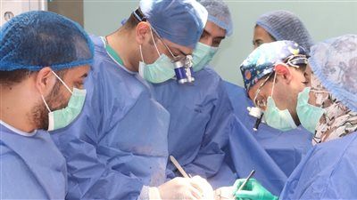 رئيس هيئة الرعاية الصحية: انطلاقًا من السويس.. نجاح أول عملية قلب مفتوح لتغيير الشرايين التاجية (CABG) بمجمع السويس الطبي - الخليج الان