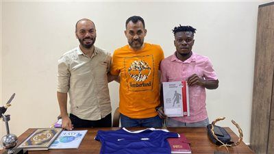 الفيوم يضم الغاني اسحاق أدو لاعب بابايسي فيكوتور موسمين - الخليج الان