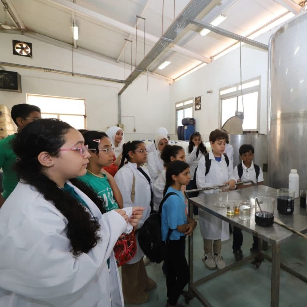 جامعة القاهرة تواصل فعاليات المرحلة المجمعة الثالثة من برنامج "جامعة الطفل" بالتعاون مع أكاديمية البحث العلمي بمشاركة 7 كليات - الخليج الان