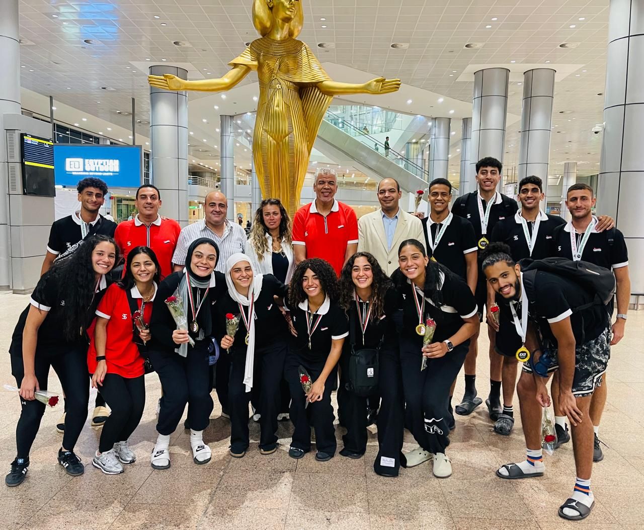 استقبال رسمي لمنتخب كرة السلة 3*3للشباب تحت 23 سنه بعد حصد لقب أفريقيا والصعود لكاس العالم بالصين - الخليج الان