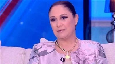 اتكسرت 7 قطع.. تفاصيل إصابة شيرين الخطيرة في الركبة - الخليج الان