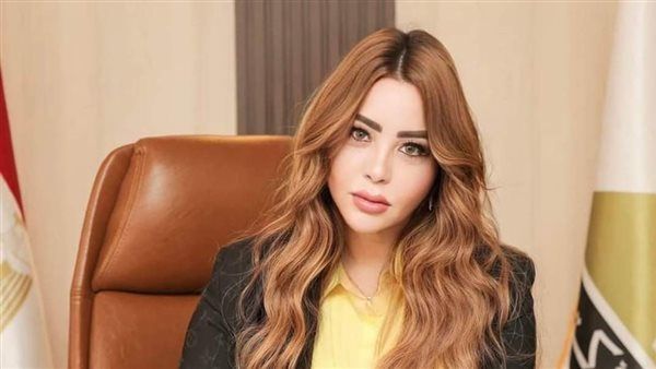 جيهان مديح لـ “تليجراف الخليج”: تخصيص نسبة 25% من مقاعد البرلمان للمرأة خطوة ضرورية لضمان تمثيلها العادل - الخليج الان