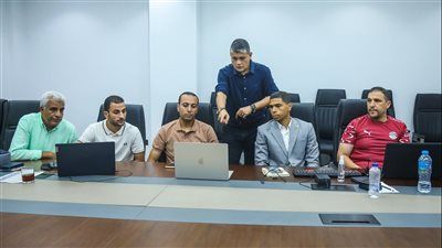 أوسكار يراجع تحكيم الدوري مع 4 حكام - الخليج الان