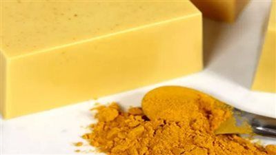 صابون الكركم.. موضة عابرة أم سر جمالي متجذّر؟ - الخليج الان