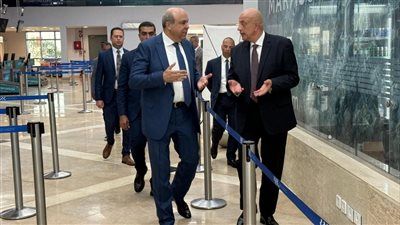 وزير الطيران المدني يتفقد مطار العلمين الدولي لمتابعة انتظام حركة التشغيل واستقبال الوفود السياحية|تفاصيل - الخليج الان