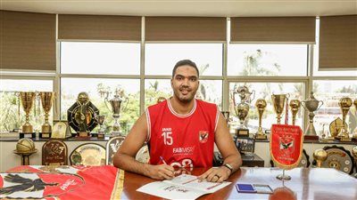 الأهلي يتعاقد مع أحمد أبو العلا لتدعيم فريق السلة - الخليج الان