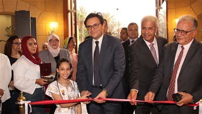 وزير الثقافة يفتتح فعاليات الدورة الثالثة لبينالي القاهرة الدولي لفنون الطفل - الخليج الان