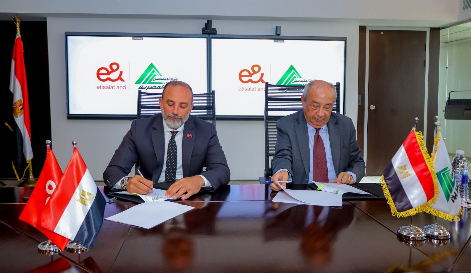 نقابة المهندسين توقع اتفاقية تعاون مع « إي اَند مصر» - الخليج الان