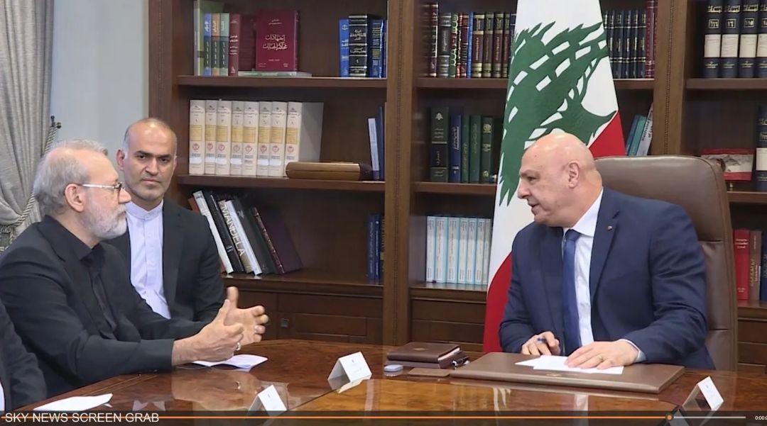 «رسائل حازمة لإيران».. رئيس لبنان لـ لاريجاني: لا تدخلوا في شؤون بلادنا - الخليج الان