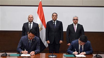 بإجمالي استثمارات مليار دولار.. رئيس الوزراء يشهد توقيع عقد إنشاء مصنع سايلون الصينية للإطارات باقتصادية قناة السويس - الخليج الان