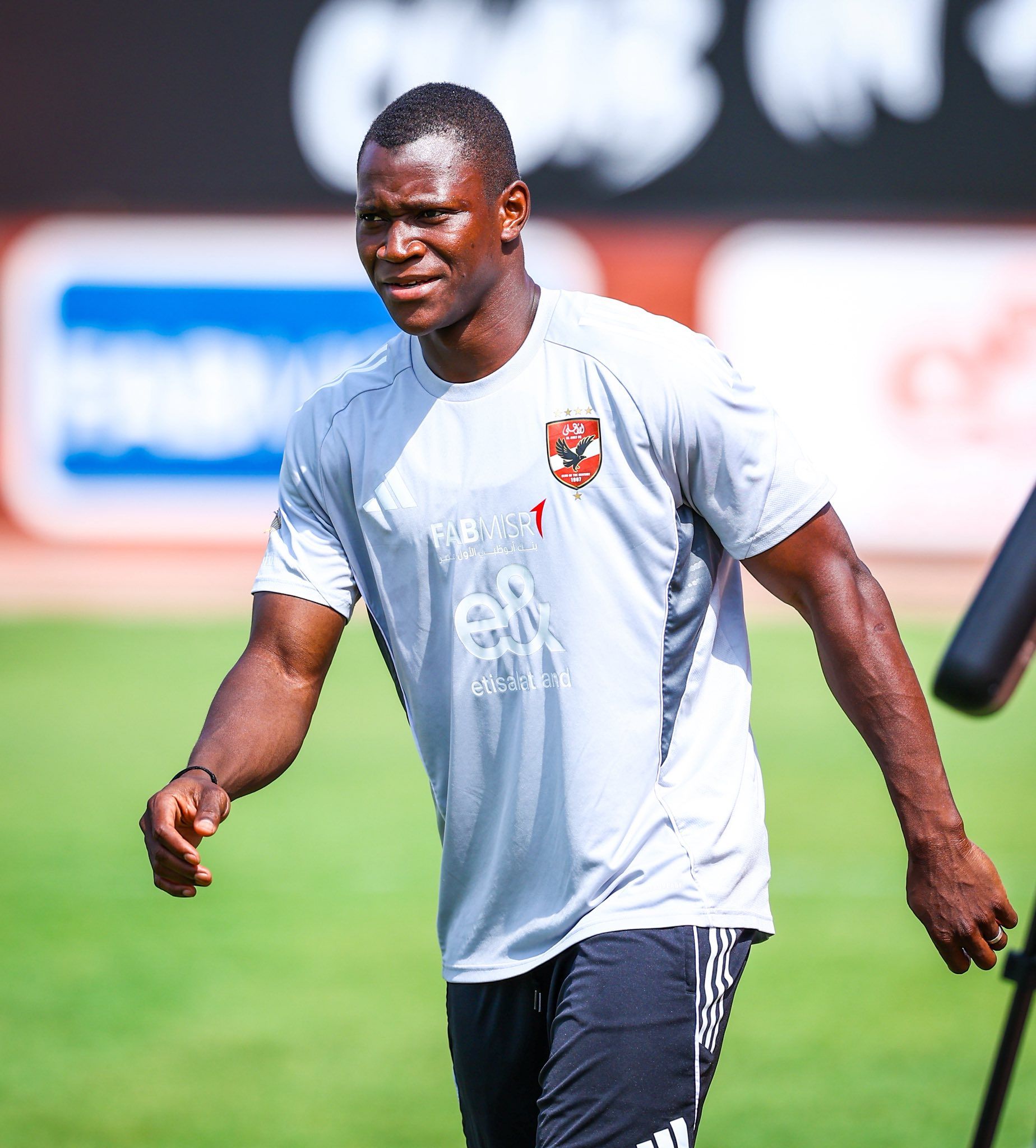 بالصور.. الأهلي يواصل تدريباته استعدادًا لمواجهة فاركو في الدوري - الخليج الان