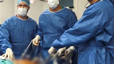 إنجاز طبي غير مسبوق بمجمع الإسماعيلية الطبي: استئصال ورم بالبنكرياس لسيدة مسنة باستخدام المنظار الجراحي - الخليج الان